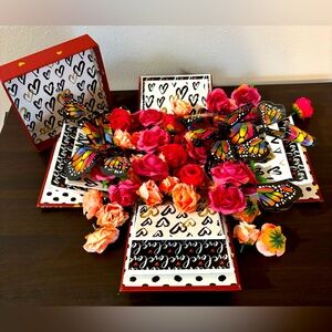 Sendacake Flowers and Butterflies Gift Box